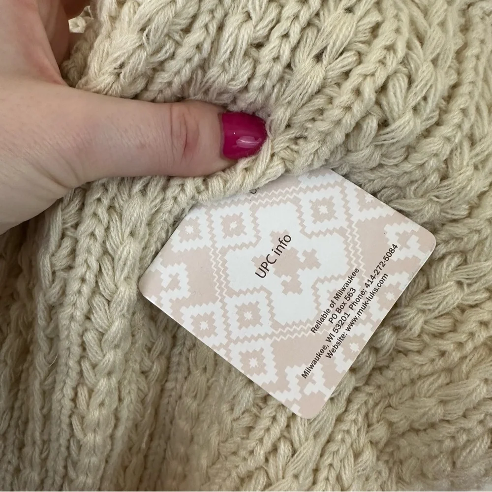 Muk Luks Cream Knit Infinity Scarf NWT